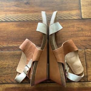 Womens leather sofft wedge sandal